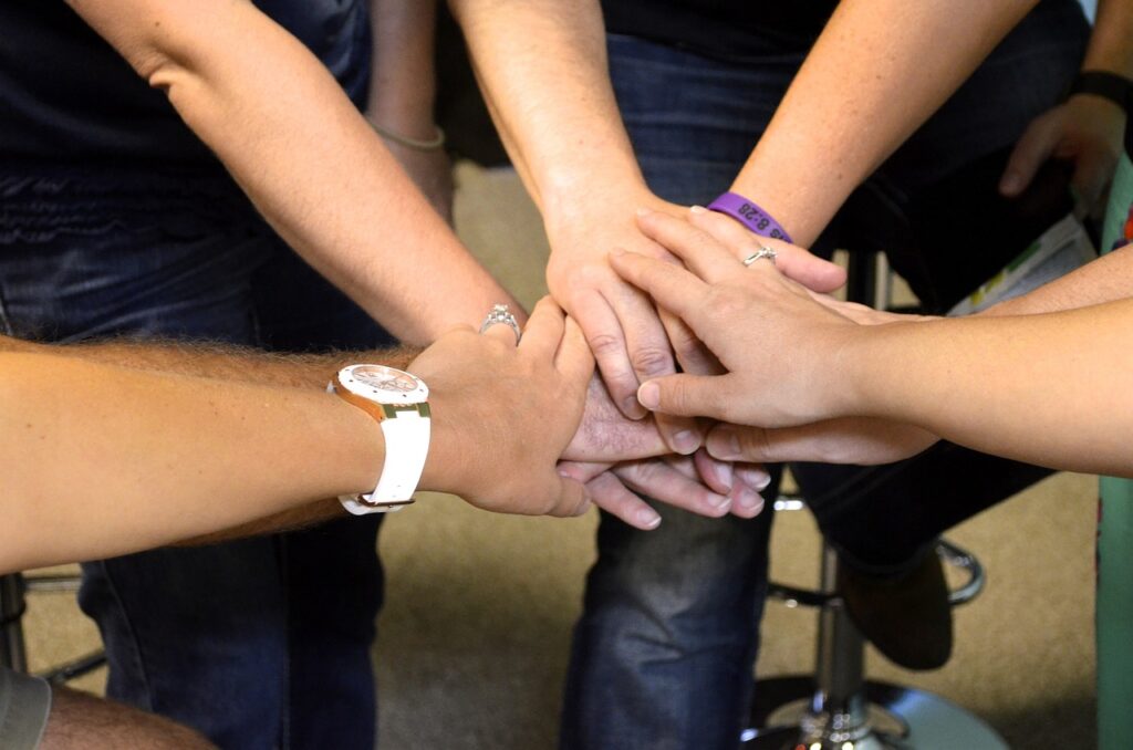 team, together, hands-472488.jpg